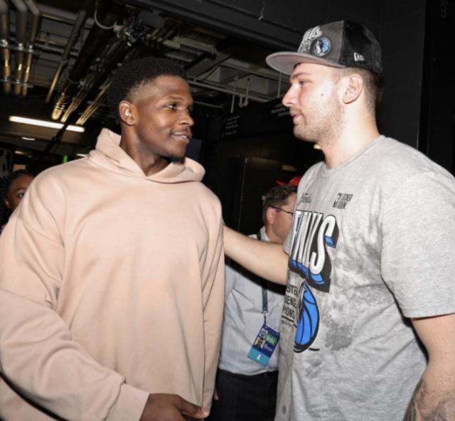 开云官网-华子还嫩！东契奇才是NBA未来门面？西部封王冲冠